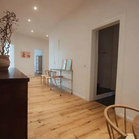 Διαμέρισμα Beauho : Grosse Designwohnung Im Zentrum Χαϊλμπρόν