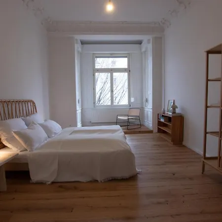 Beauho : Grosse Designwohnung Im Zentrum *