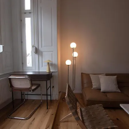 Beauho : Grosse Designwohnung Im Zentrum *