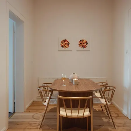 Beauho : Grosse Designwohnung Im Zentrum * Χαϊλμπρόν